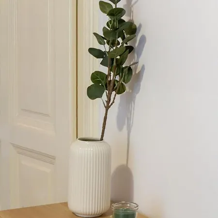 Apartment Danube Side Oasis W 2bdr In A Pedestrial Street